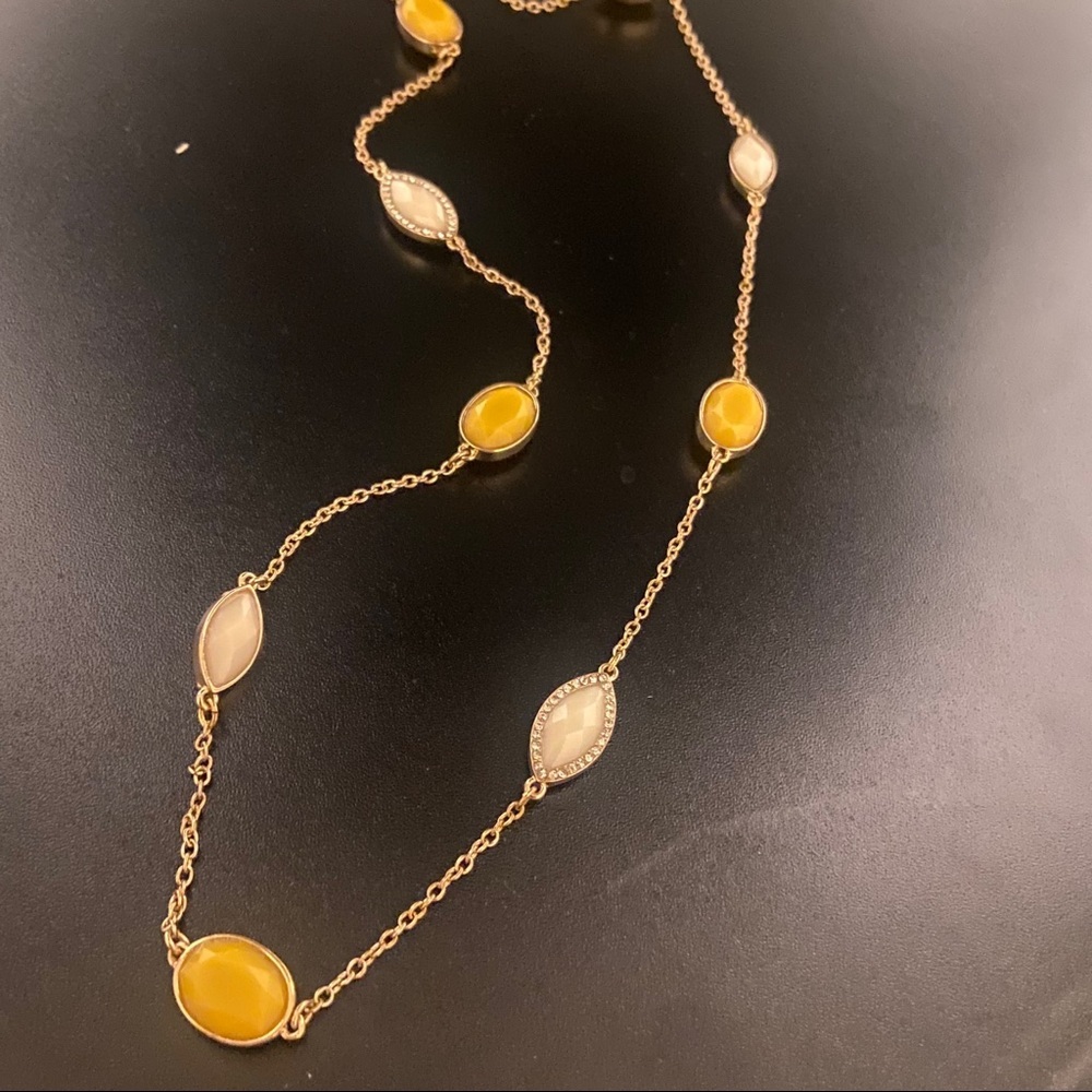 NWT Banana Republic Necklace - Picture 2 of 4